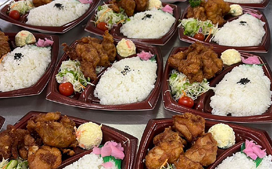 早朝から午後までに一斉調理